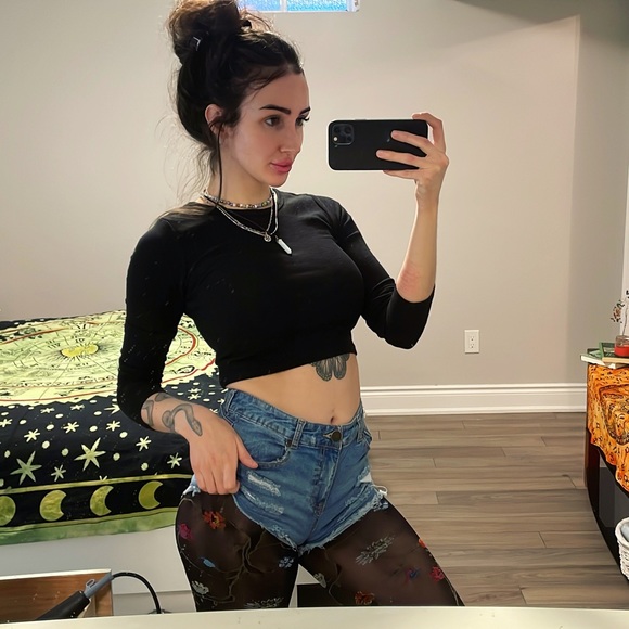 Meet your Posher, Dez - Picture 3 of 8